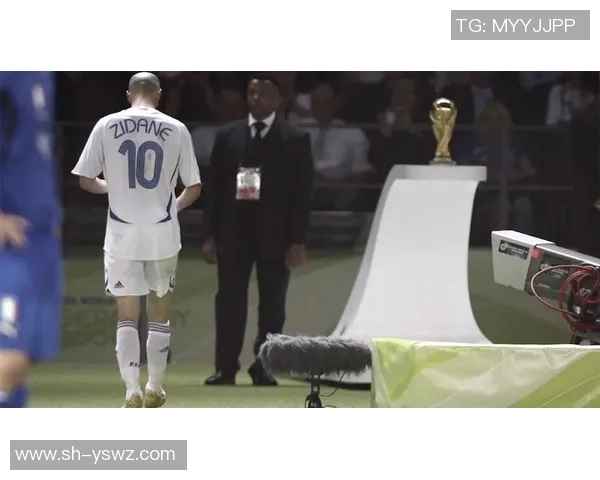 逆风翻盘足球巨星重返巅峰的传奇之路