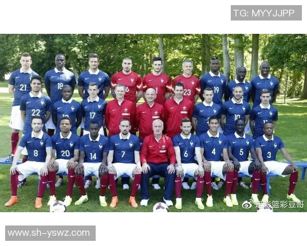 足球明星退役前后身材变化对比分析与健康生活方式探讨